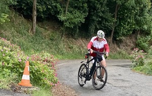 Jean-Pierre fait prendre l'air à son vélo!